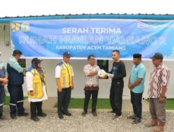 Wabup Aceh Tamiang Terima Penyerahan Kunci Huntara II dari Dirjen Prasarana Strategis, 156 KK Siap Huni