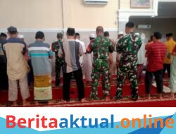 Personel Koramil 1426-07/Pattalassang, Sholat Subuh Berjamaah Di Masjid Wilayah Binaan