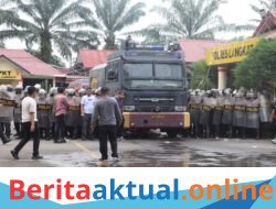 Personel Polres Langkat Perdalam Latihan Sispam Kota, Kapolres Tekankan Kesiapsiagaan dan Pengamanan Humanis*