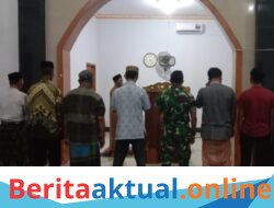 Koramil 1426-02/Polsel Komsos dengan Warga Lewat Sholat Subuh Berjamaah Keliling