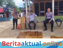 Wujud Nyata Polri, Polsek Lingga Bayu Mandailing Natal Renovasi Jembatan Penghubung Antar Desa.