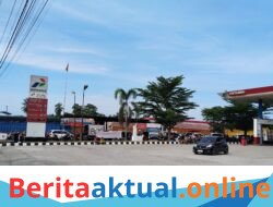 Kelangkaan BBM Di Aceh Tamiang Sebabkan Antrian Panjang