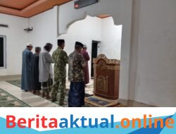 Koramil 1426-07/Pattallassang Laksanakan Sholat Subuh Berjamaah Keliling, Pererat Silaturahmi dengan Masyarakat