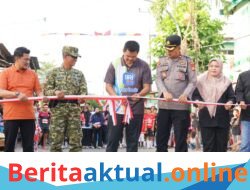 Sambut HUT RI ke-81, Bupati Bantaeng Resmikan Gapura Kampung Bissampole