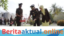Kajari Aceh Timur Ibsaini Pimpin Ziarah Makam Pahlawan di Hari Lahir Kejaksaan RI ke-81
