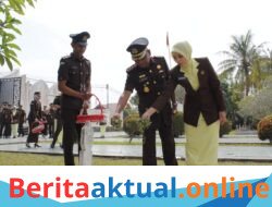 Kajari Aceh Timur Ibsaini Pimpin Ziarah Makam Pahlawan di Hari Lahir Kejaksaan RI ke-81