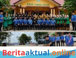 Kepala SMKN Taman Fajar Irwandi,S.Pd Jadi Pembina Upacara Hardikda ke-67